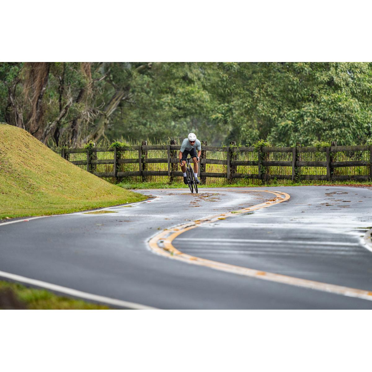 Garmin Edge 540 Solar GPS Cycling Computer Device