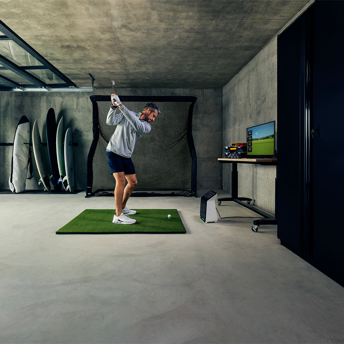 Garmin Approach R50 Premium Golf Launch Monitor and Simulator